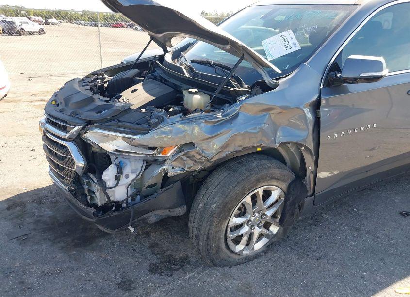 Photo 6 of 2019 Chevrolet Traverse 1LT (VIN 1GNERGKW2KJ119789)