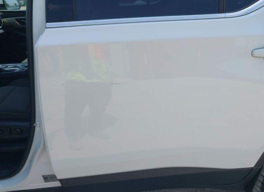 Photo 18 of 2019 Chevrolet Traverse 1LT (VIN 1GNERGKW2KJ219066)