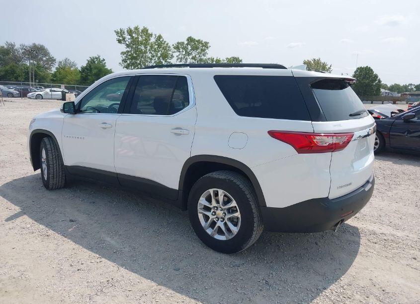 Photo 3 of 2019 Chevrolet Traverse 1LT (VIN 1GNERGKW2KJ219066)