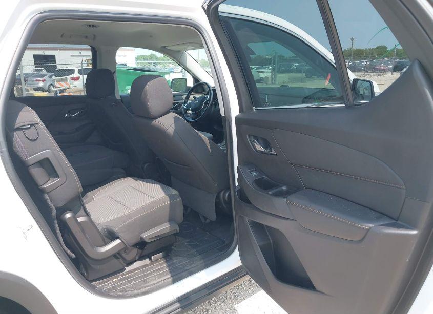 Photo 8 of 2019 Chevrolet Traverse 1LT (VIN 1GNERGKW2KJ219066)