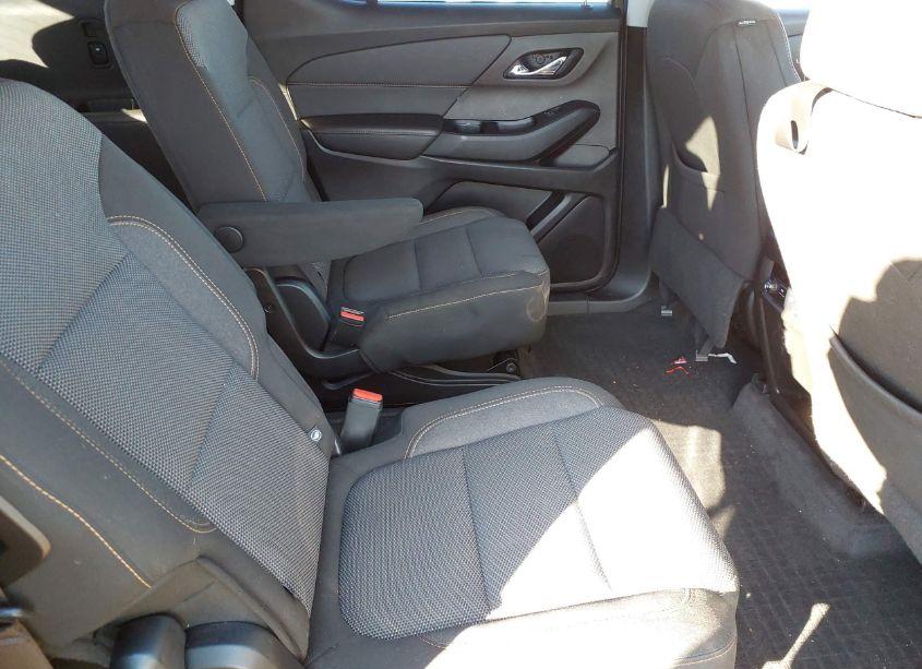 Photo 8 of 2019 Chevrolet Traverse 1LT (VIN 1GNERGKW2KJ300665)