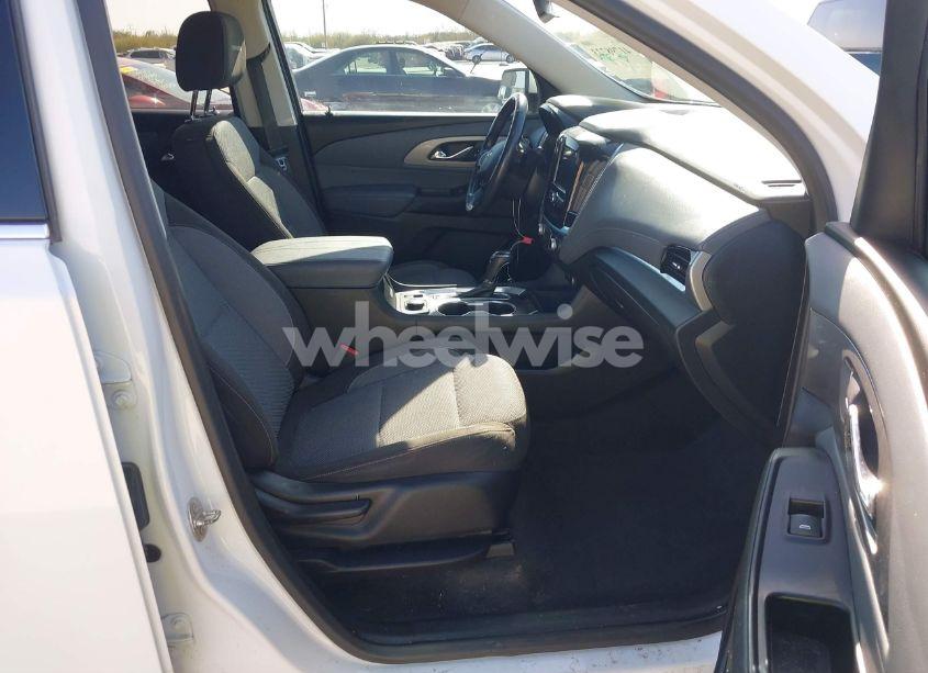 Photo 5 of 2020 Chevrolet Traverse FWD LT CLOTH (VIN 1GNERGKW2LJ152910)