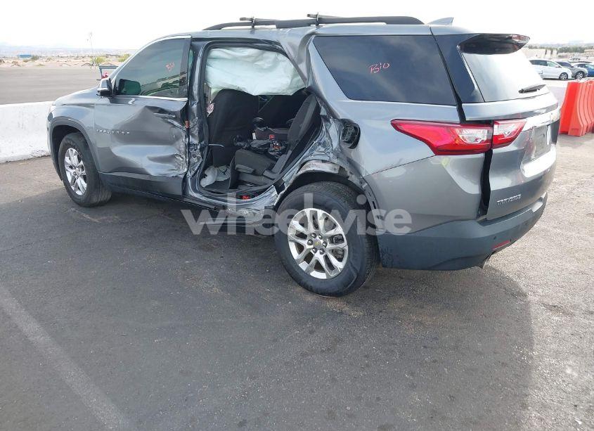Photo 3 of 2020 Chevrolet Traverse FWD LT CLOTH (VIN 1GNERGKW2LJ240355)