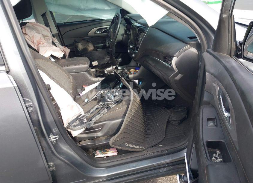 Photo 5 of 2020 Chevrolet Traverse FWD LT CLOTH (VIN 1GNERGKW2LJ240355)