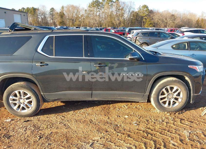 Photo 13 of 2020 Chevrolet Traverse FWD LT CLOTH (VIN 1GNERGKW2LJ292553)