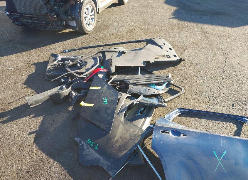 Photo 12 of 2022 Chevrolet Traverse FWD LT CLOTH (VIN 1GNERGKW2NJ194027)