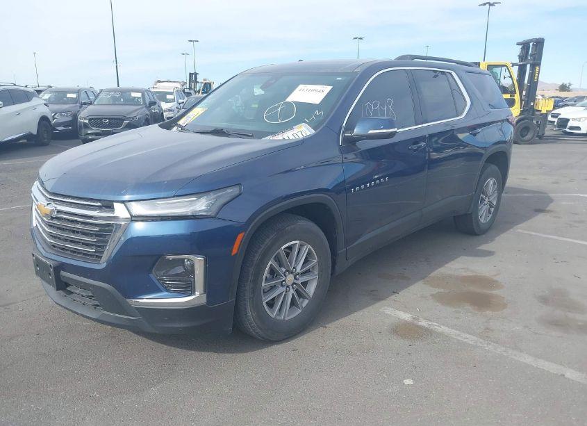 Photo 2 of 2022 Chevrolet Traverse FWD LT CLOTH (VIN 1GNERGKW2NJ194027)
