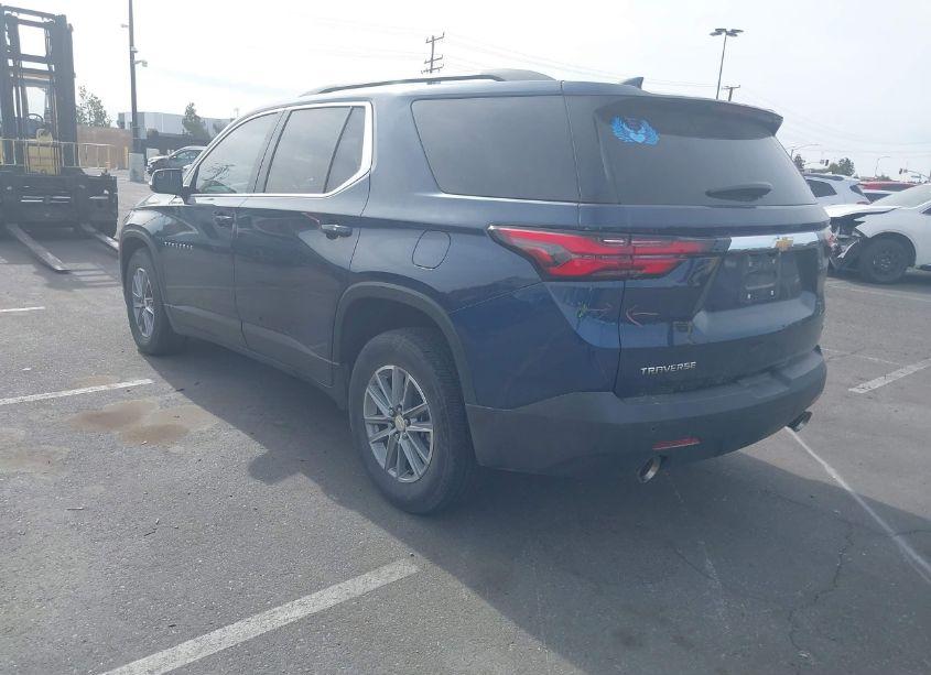 Photo 3 of 2022 Chevrolet Traverse FWD LT CLOTH (VIN 1GNERGKW2NJ194027)