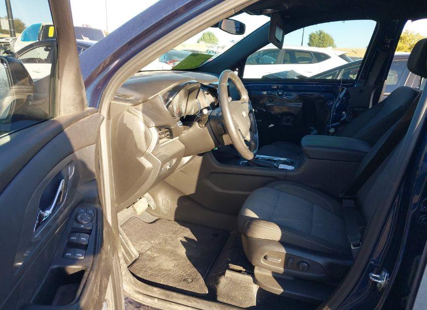 Photo 5 of 2022 Chevrolet Traverse FWD LT CLOTH (VIN 1GNERGKW2NJ194027)