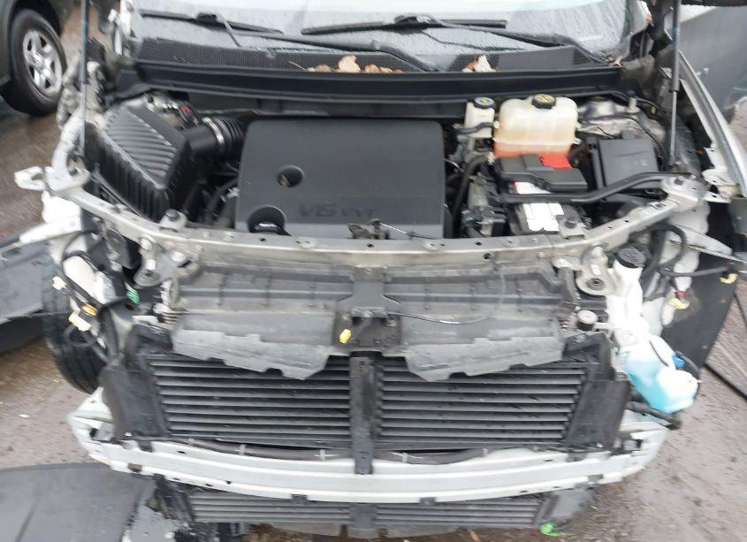 Photo 10 of 2018 Chevrolet Traverse 1LT (VIN 1GNERGKW3JJ112476)