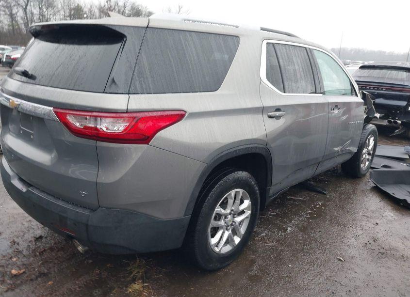 Photo 4 of 2018 Chevrolet Traverse 1LT (VIN 1GNERGKW3JJ112476)
