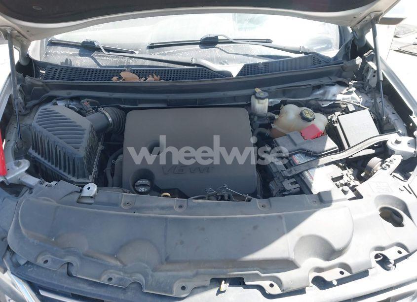 Photo 10 of 2018 Chevrolet Traverse 1LT (VIN 1GNERGKW3JJ173973)