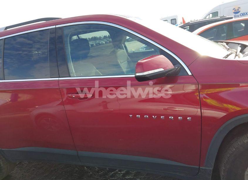 Photo 13 of 2018 Chevrolet Traverse 1LT (VIN 1GNERGKW3JJ190255)