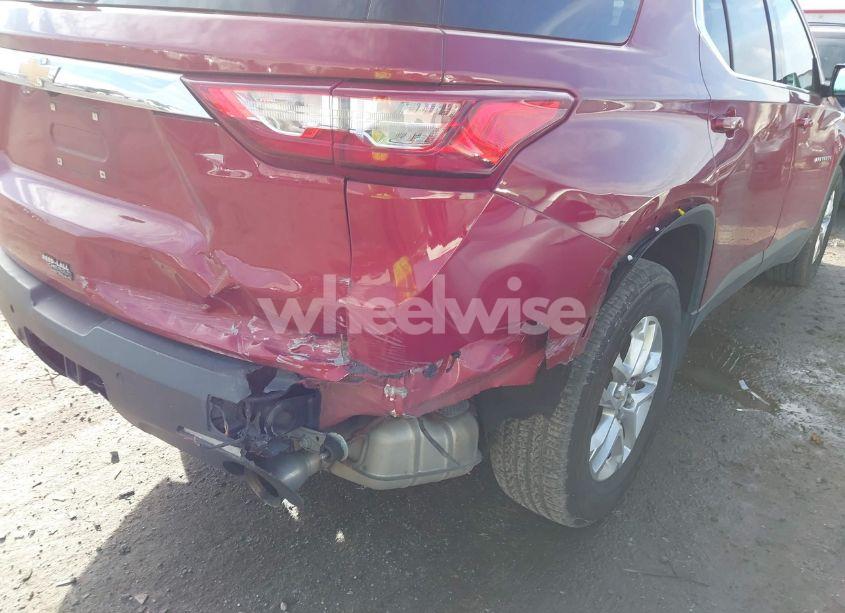 Photo 6 of 2018 Chevrolet Traverse 1LT (VIN 1GNERGKW3JJ190255)