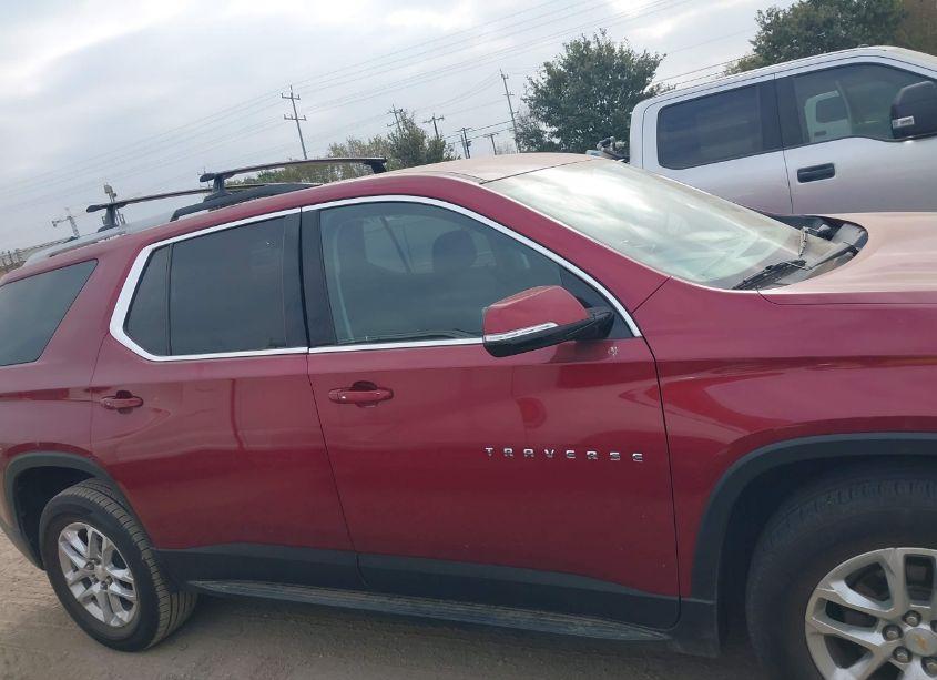 Photo 14 of 2018 Chevrolet Traverse 1LT (VIN 1GNERGKW3JJ209354)