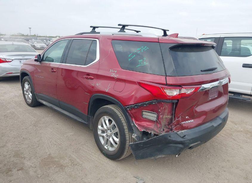 Photo 3 of 2018 Chevrolet Traverse 1LT (VIN 1GNERGKW3JJ209354)