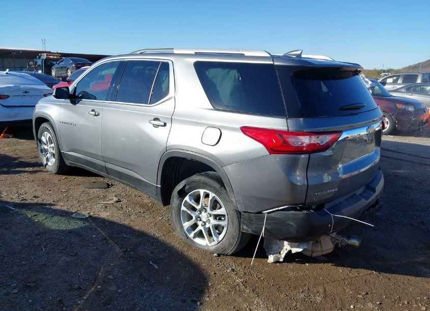 Photo 3 of 2018 Chevrolet Traverse 1LT (VIN 1GNERGKW3JJ252219)