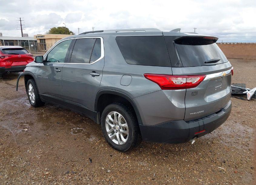 Photo 3 of 2018 Chevrolet Traverse 1LT (VIN 1GNERGKW3JJ261261)