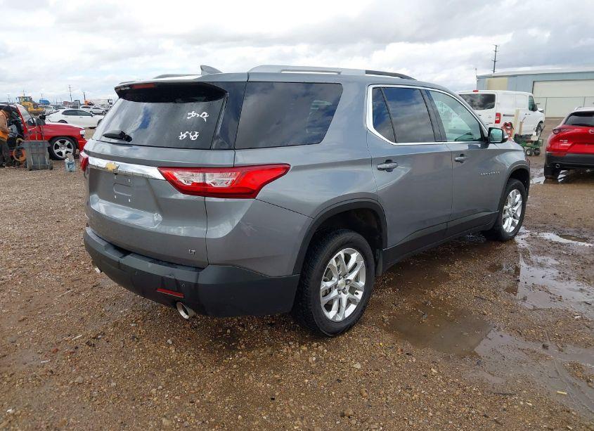 Photo 4 of 2018 Chevrolet Traverse 1LT (VIN 1GNERGKW3JJ261261)
