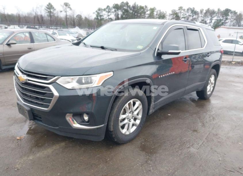 Photo 2 of 2018 Chevrolet Traverse 1LT (VIN 1GNERGKW3JJ267531)