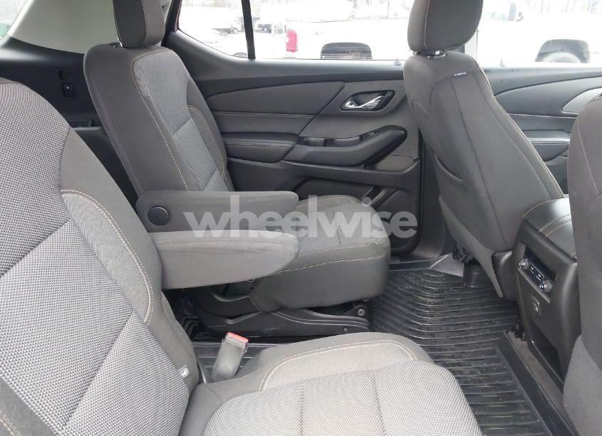 Photo 8 of 2018 Chevrolet Traverse 1LT (VIN 1GNERGKW3JJ267531)