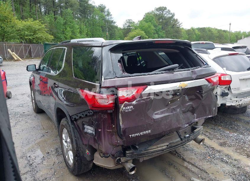 Photo 3 of 2018 Chevrolet Traverse 1LT (VIN 1GNERGKW3JJ285110)