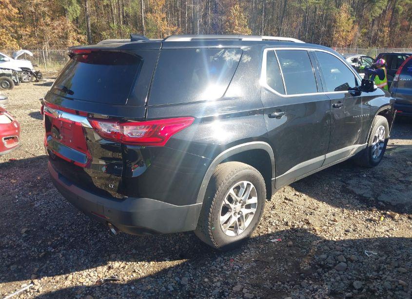 Photo 4 of 2019 Chevrolet Traverse 1LT (VIN 1GNERGKW3KJ229377)