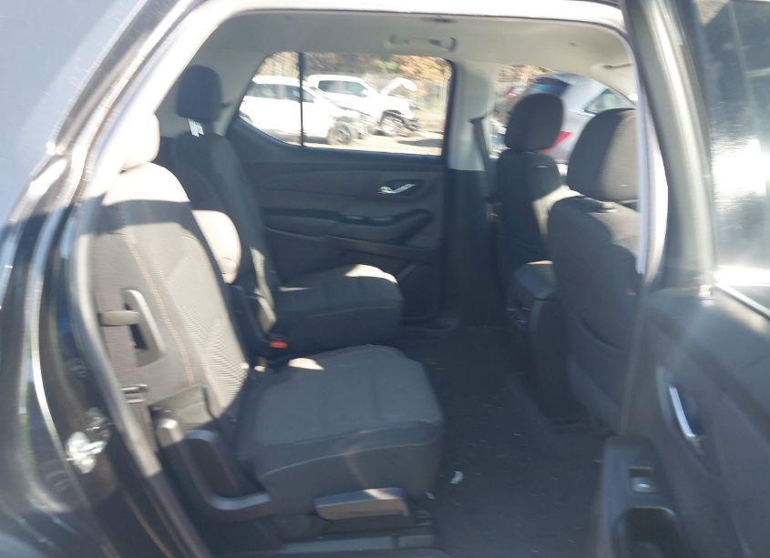 Photo 8 of 2019 Chevrolet Traverse 1LT (VIN 1GNERGKW3KJ229377)