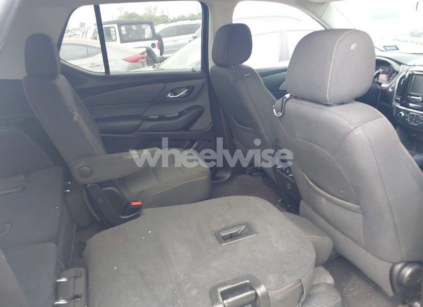 Photo 8 of 2019 Chevrolet Traverse 1LT (VIN 1GNERGKW3KJ272195)