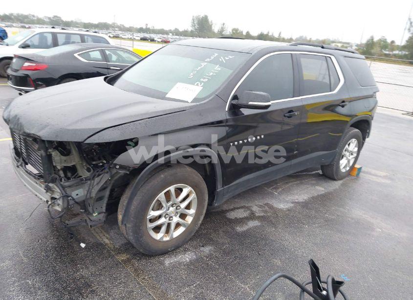Photo 2 of 2019 Chevrolet Traverse 1LT (VIN 1GNERGKW3KJ281415)