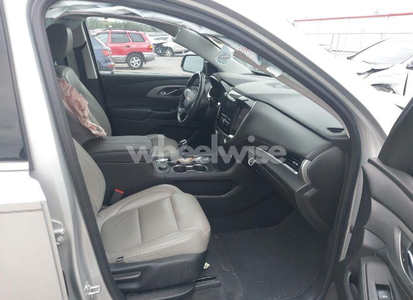 Photo 5 of 2020 Chevrolet Traverse FWD LT CLOTH (VIN 1GNERGKW3LJ109113)