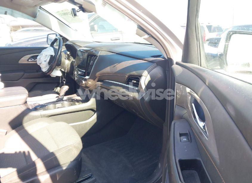 Photo 5 of 2020 Chevrolet Traverse FWD LT CLOTH (VIN 1GNERGKW3LJ319386)