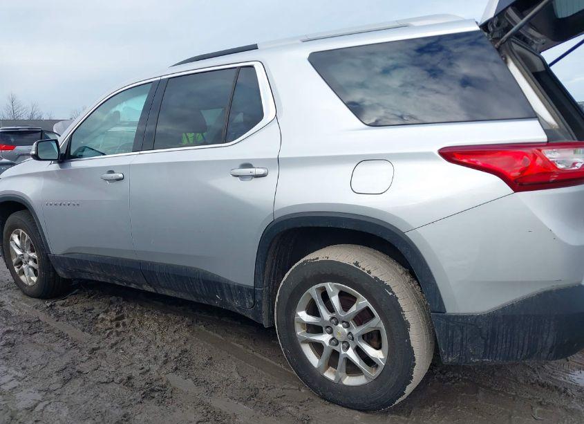 Photo 15 of 2018 Chevrolet Traverse 1LT (VIN 1GNERGKW4JJ109800)