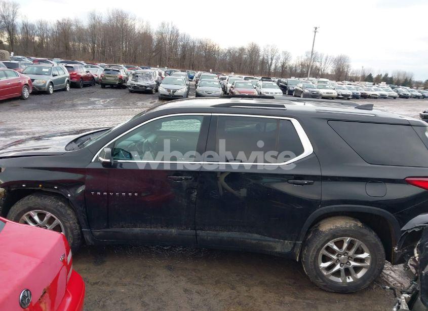 Photo 15 of 2018 Chevrolet Traverse 1LT (VIN 1GNERGKW4JJ111658)