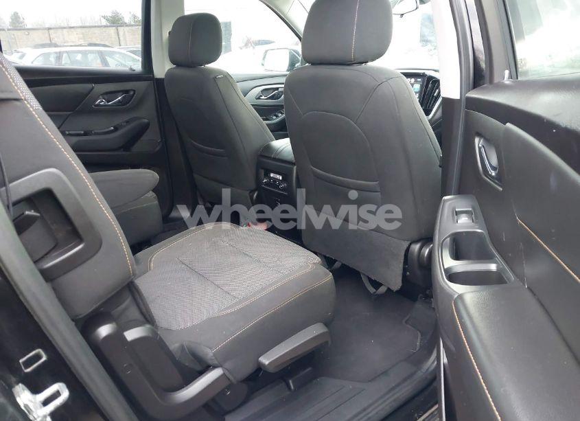 Photo 8 of 2018 Chevrolet Traverse 1LT (VIN 1GNERGKW4JJ111658)