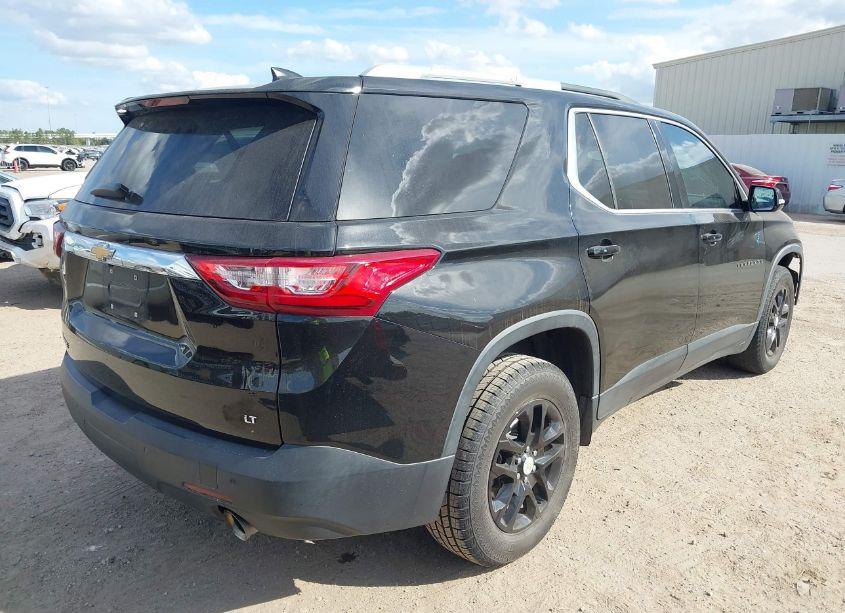 Photo 4 of 2018 Chevrolet Traverse 1LT (VIN 1GNERGKW4JJ249877)