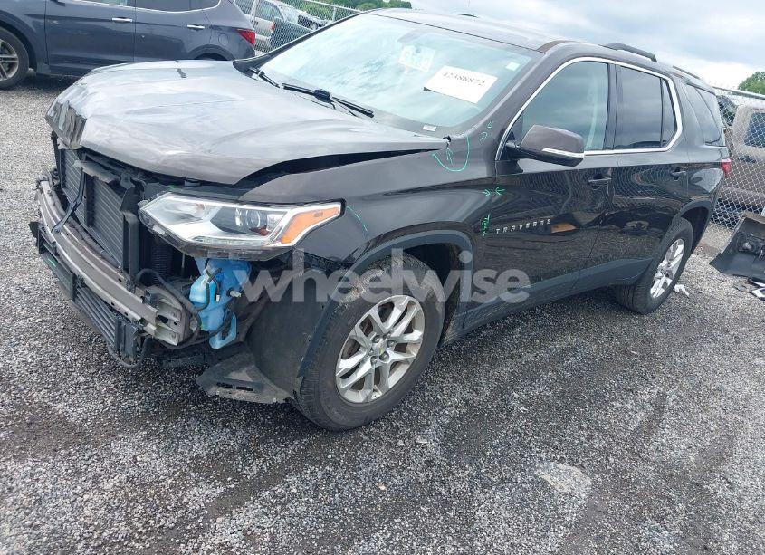 Photo 2 of 2018 Chevrolet Traverse 1LT (VIN 1GNERGKW4JJ250723)