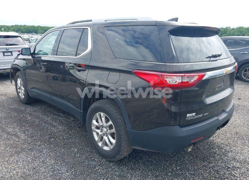 Photo 3 of 2018 Chevrolet Traverse 1LT (VIN 1GNERGKW4JJ250723)