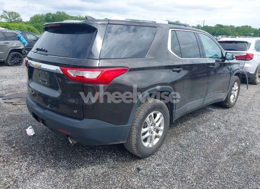 Photo 4 of 2018 Chevrolet Traverse 1LT (VIN 1GNERGKW4JJ250723)