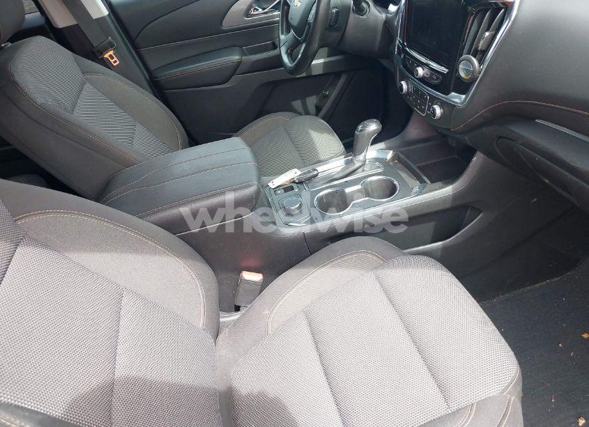 Photo 5 of 2018 Chevrolet Traverse 1LT (VIN 1GNERGKW4JJ250723)