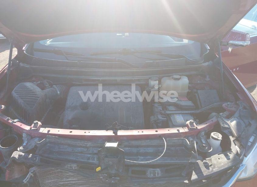 Photo 10 of 2019 Chevrolet Traverse 1LT (VIN 1GNERGKW4KJ101794)