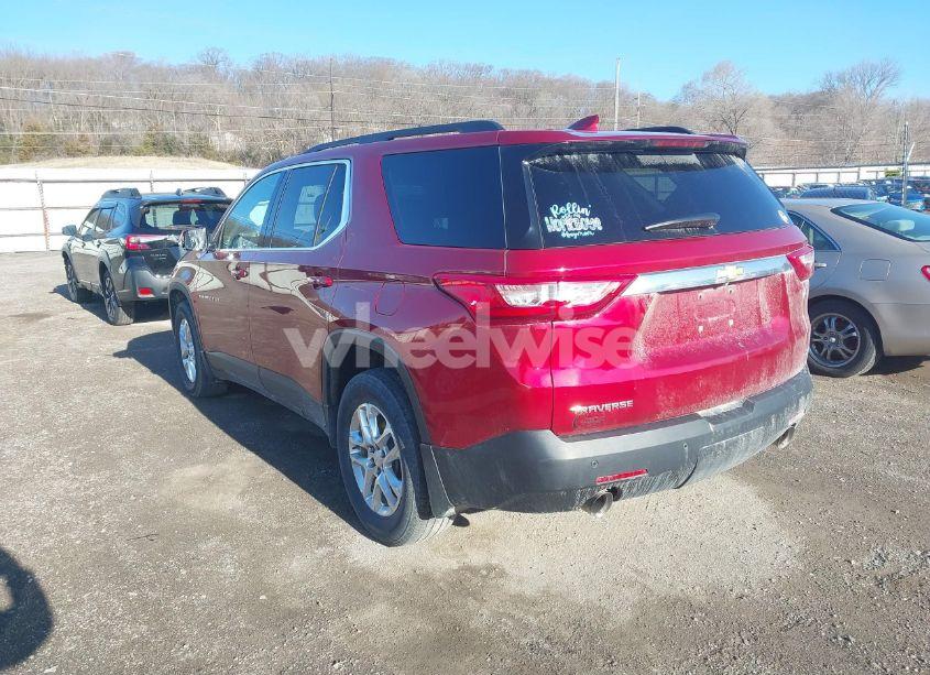 Photo 3 of 2019 Chevrolet Traverse 1LT (VIN 1GNERGKW4KJ101794)