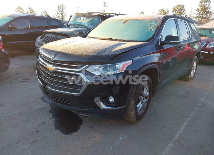 Photo 2 of 2019 Chevrolet Traverse 1LT (VIN 1GNERGKW4KJ111953)