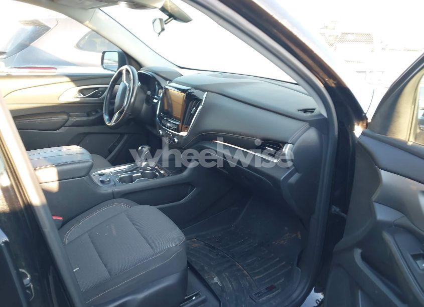 Photo 5 of 2019 Chevrolet Traverse 1LT (VIN 1GNERGKW4KJ111953)