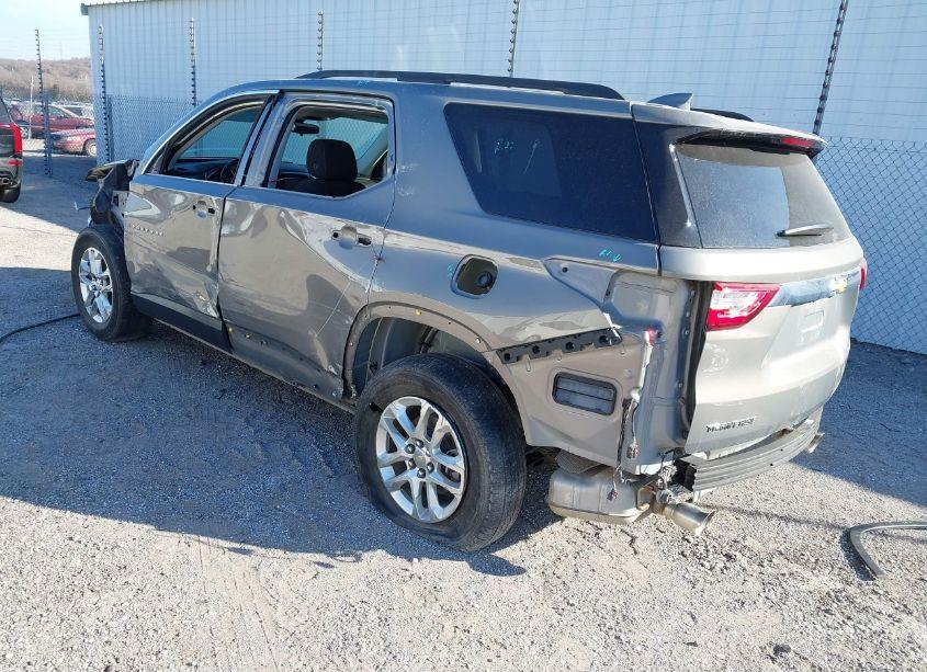 Photo 3 of 2019 Chevrolet Traverse 1LT (VIN 1GNERGKW4KJ244180)