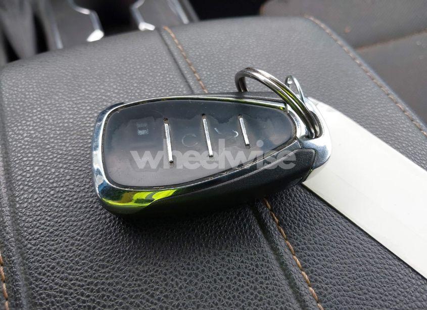 Photo 11 of 2019 Chevrolet Traverse 1LT (VIN 1GNERGKW4KJ285649)