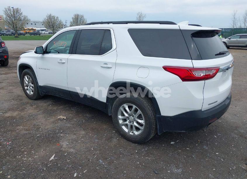 Photo 3 of 2019 Chevrolet Traverse 1LT (VIN 1GNERGKW4KJ285649)