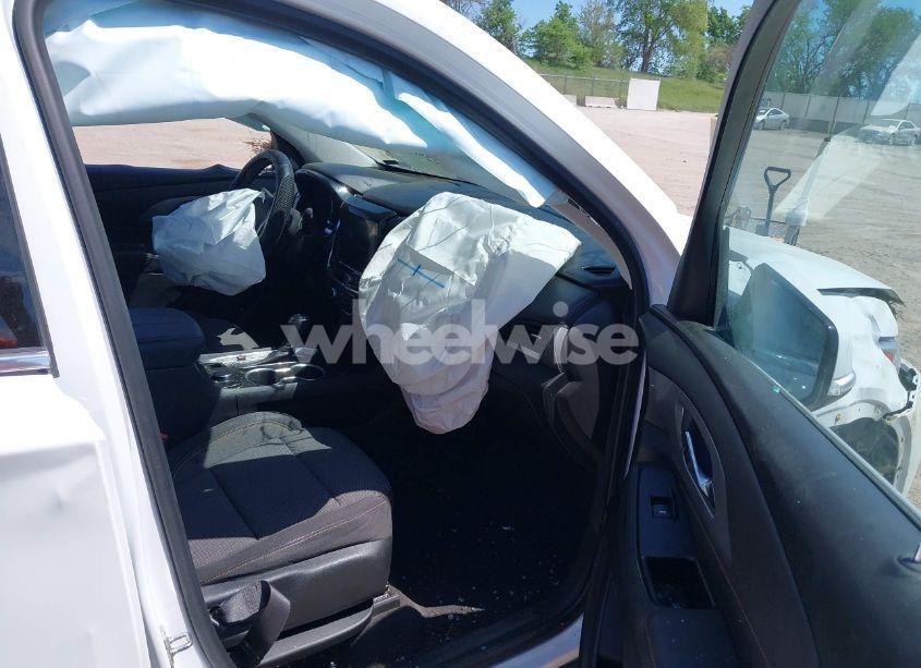 Photo 5 of 2020 Chevrolet Traverse FWD LT CLOTH (VIN 1GNERGKW4LJ167750)