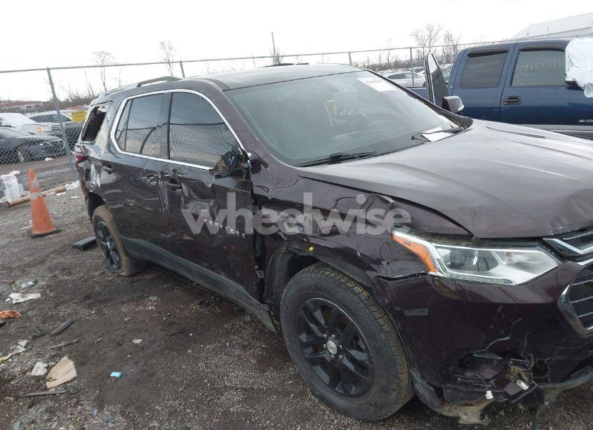 Photo 6 of 2018 Chevrolet Traverse 1LT (VIN 1GNERGKW5JJ104993)