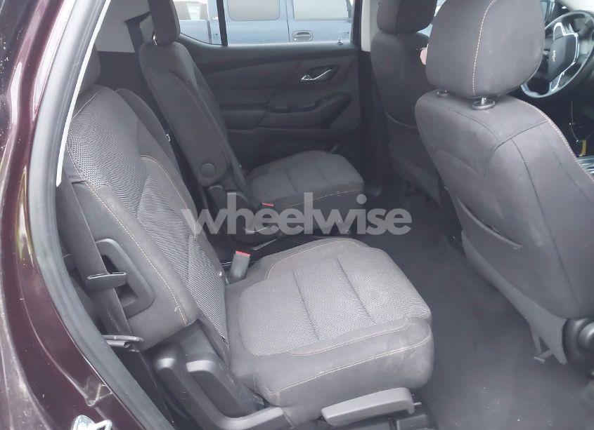 Photo 8 of 2018 Chevrolet Traverse 1LT (VIN 1GNERGKW5JJ104993)